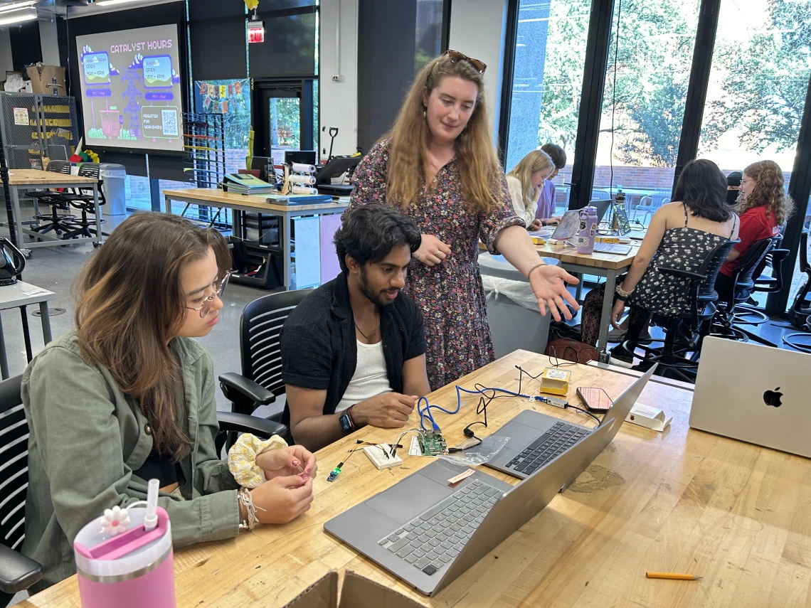 Graduate Mentor leading a circuit workshop